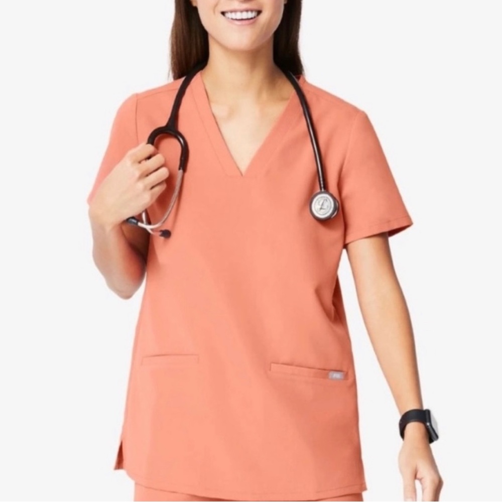 XXS Coral Figs Scrub Set: Zamora joggers & Casma top - Picture 14 of 15